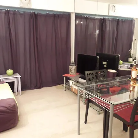 French Riviera 1 Bedroom On The Facing Cannes Lägenhet